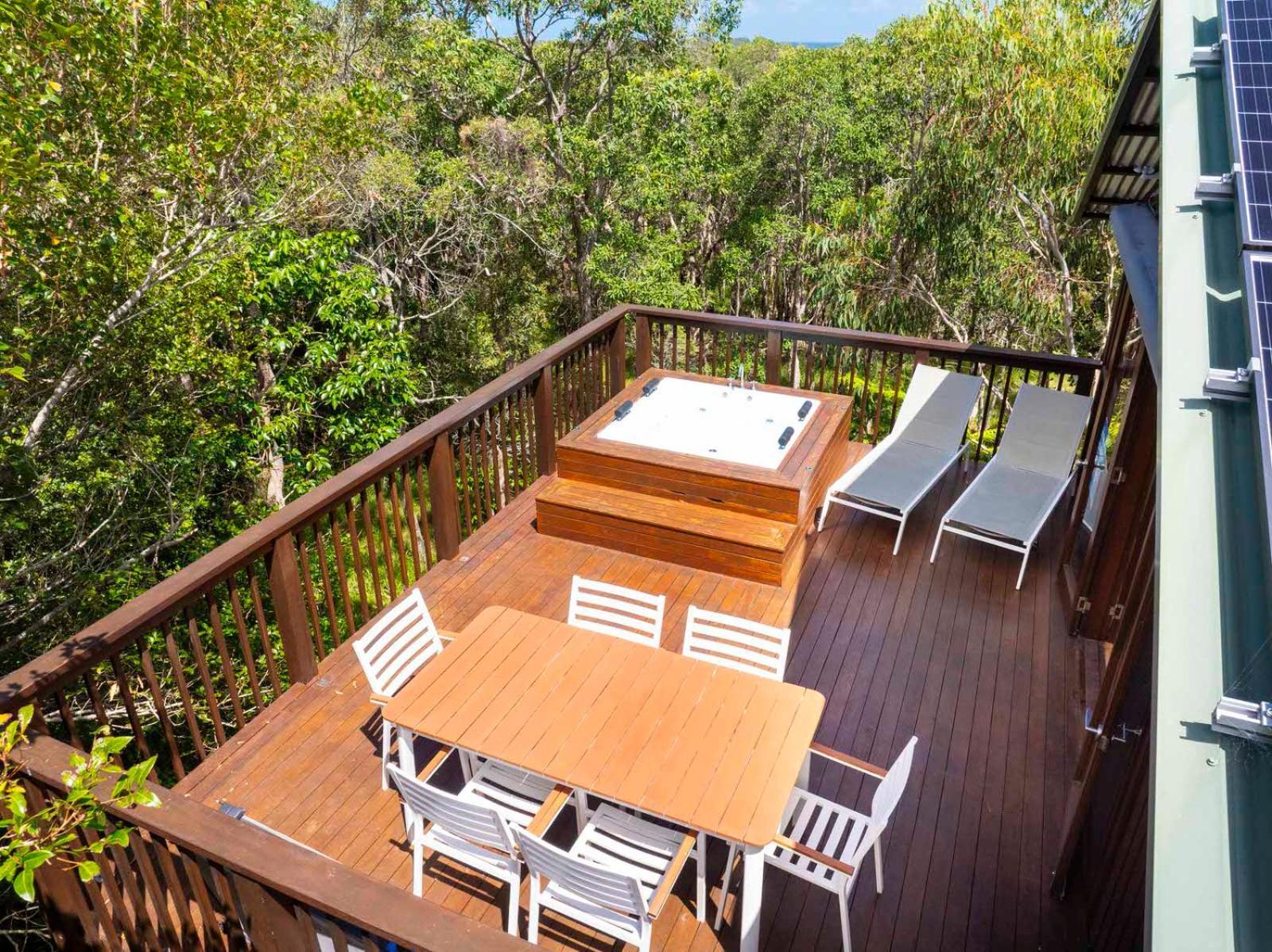 The Oasis Apartments And Treetop Houses Byron Bay Exterior photo