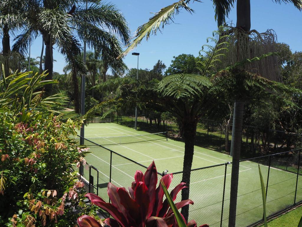 The Oasis Apartments And Treetop Houses Byron Bay Exterior photo